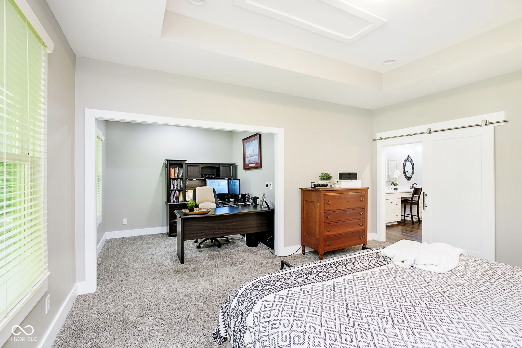 Pendleton, Indiana 46064, United States, 5 Bedrooms Bedrooms, ,5 BathroomsBathrooms,Residential,Pending,88627