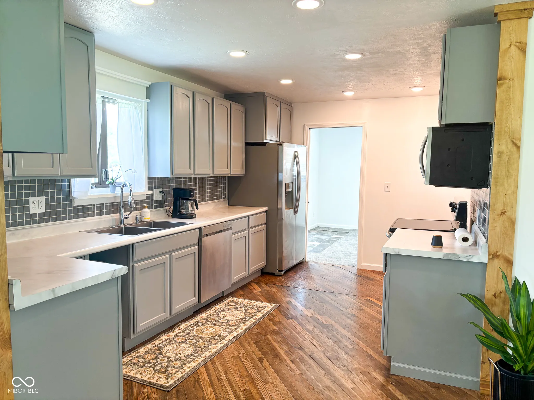 Hope, Indiana 47246, United States, 3 Bedrooms Bedrooms, ,2 BathroomsBathrooms,Residential,Active,161938