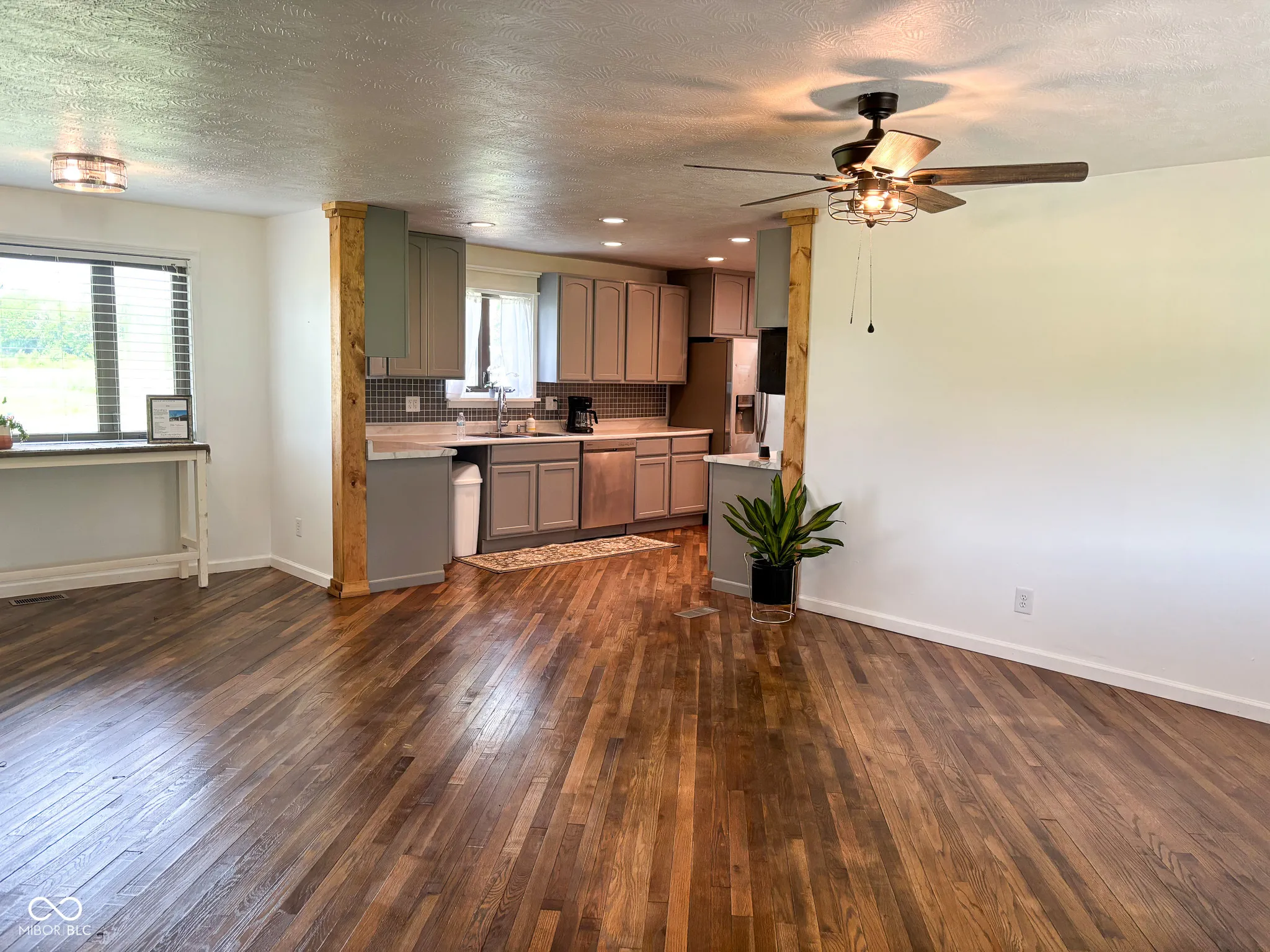 Hope, Indiana 47246, United States, 3 Bedrooms Bedrooms, ,2 BathroomsBathrooms,Residential,Active,161938