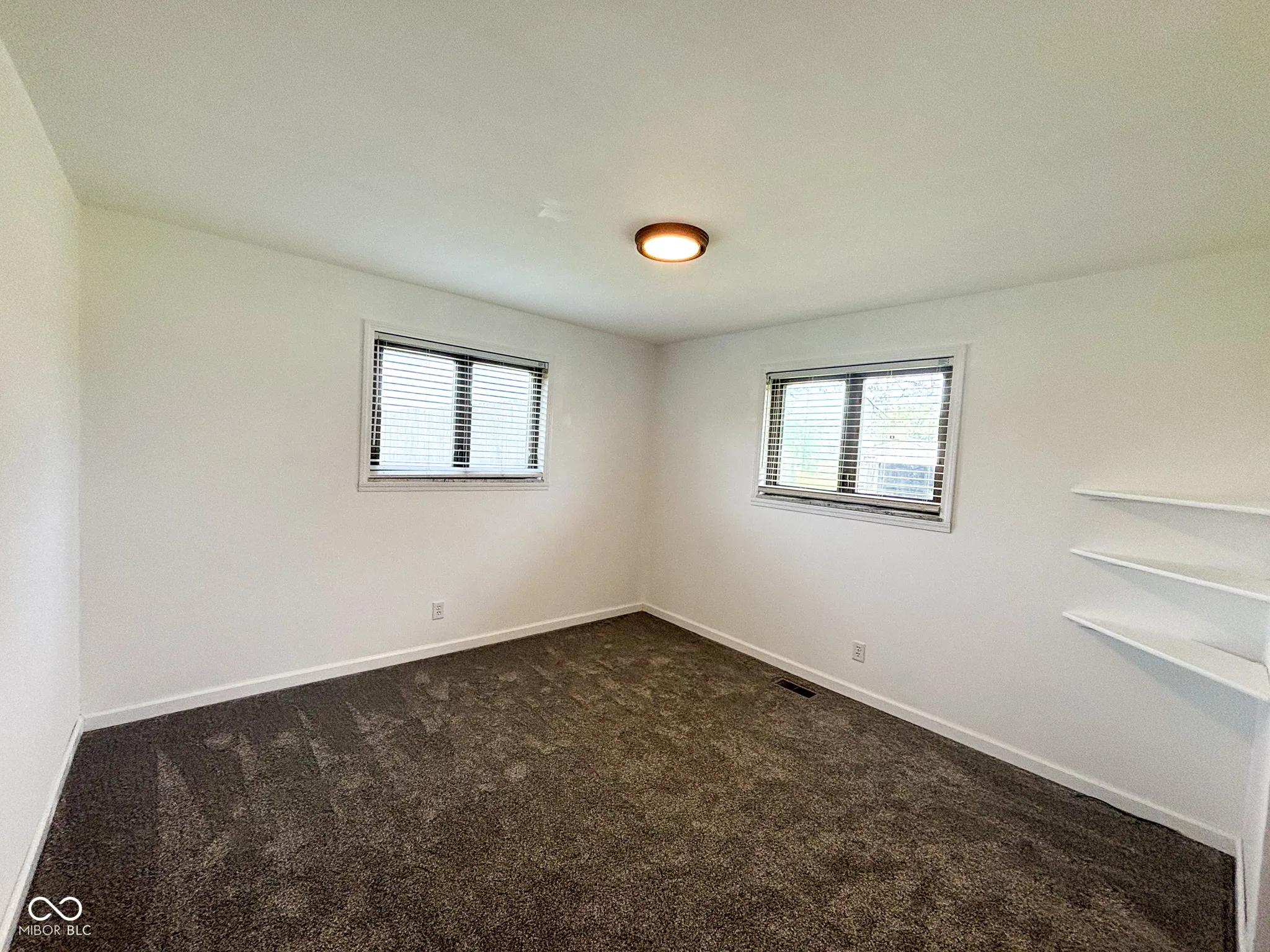 Hope, Indiana 47246, United States, 3 Bedrooms Bedrooms, ,2 BathroomsBathrooms,Residential,Active,161938