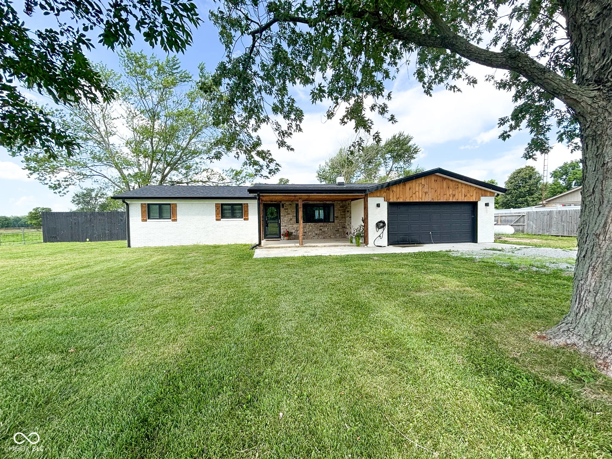 Hope, Indiana 47246, United States, 3 Bedrooms Bedrooms, ,2 BathroomsBathrooms,Residential,Active,161938