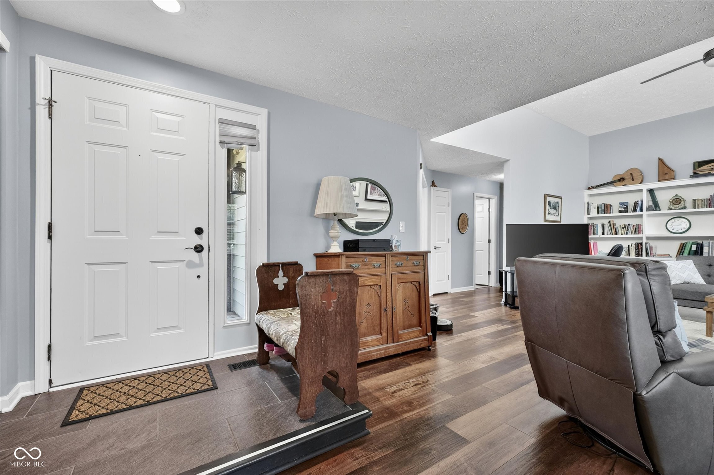 4937 Windridge Drive 8