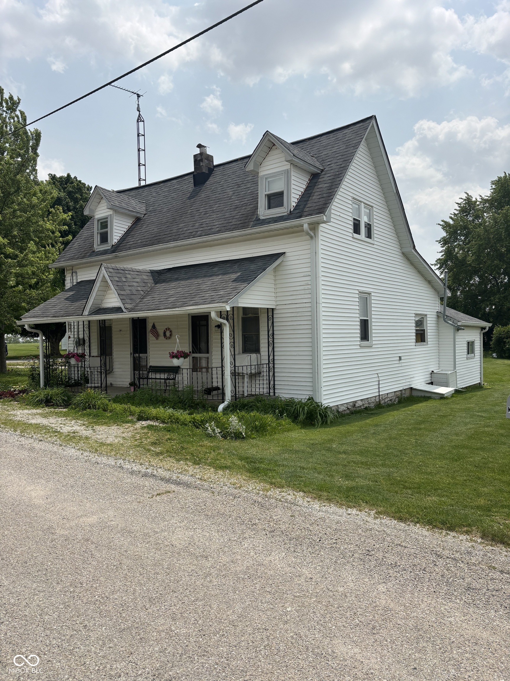 5553 N County Road 10 E