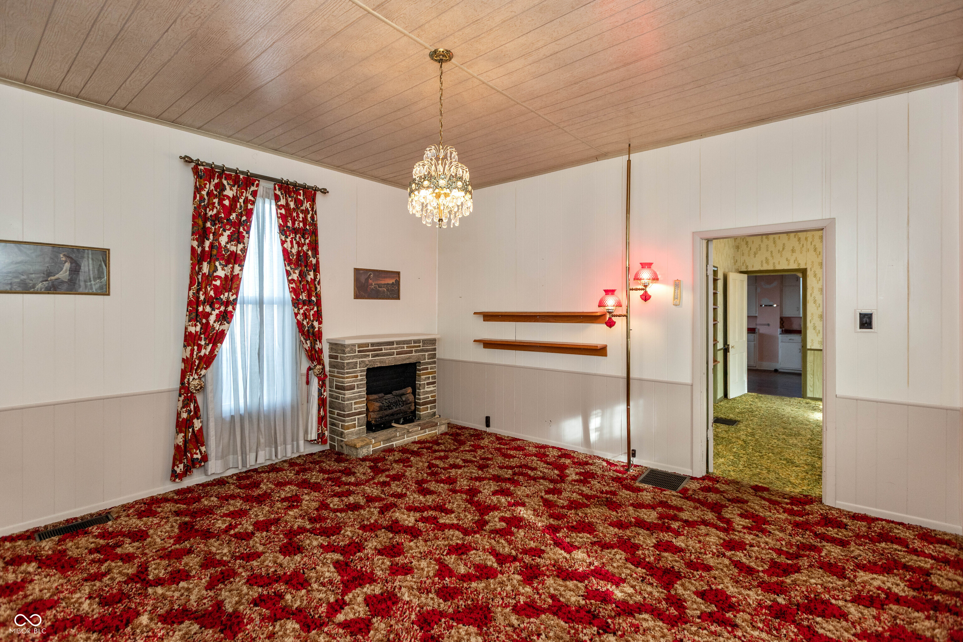 2147 S County Road 750 E