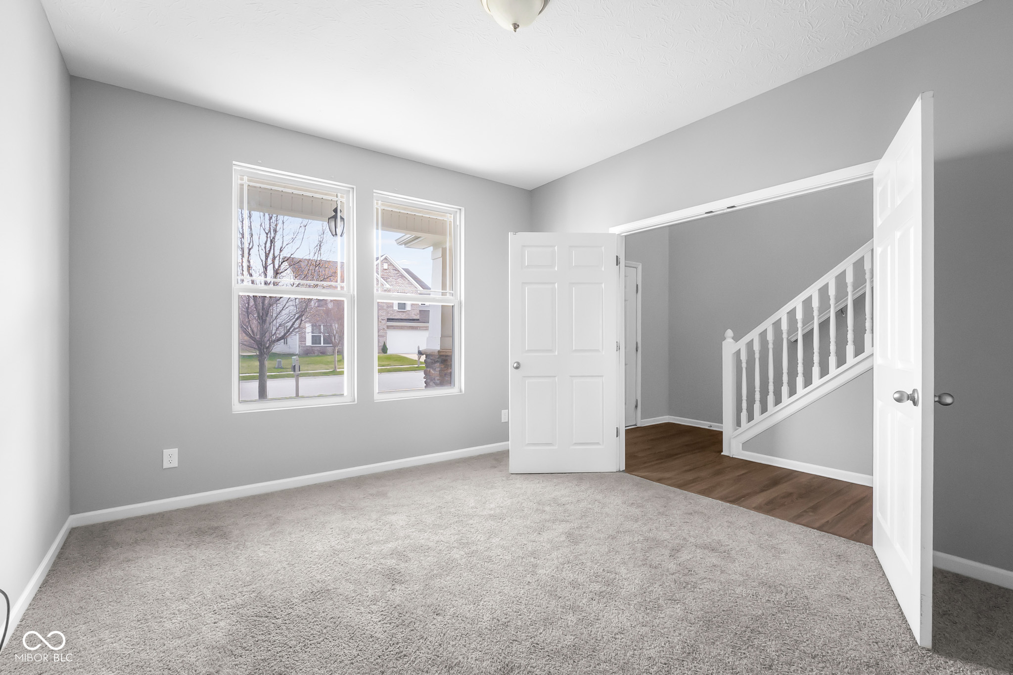 2216 Creek Bank Drive