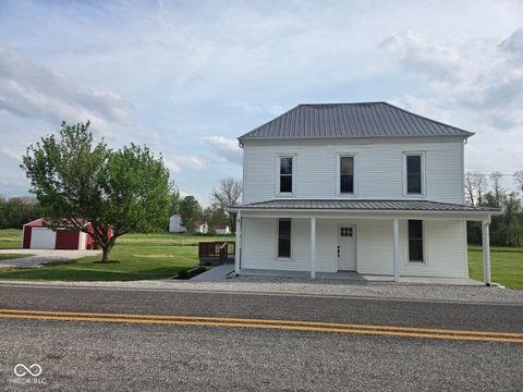 Photo of 1335 W State Highway 250, Deputy, IN 47230 (MLS # 22096163)