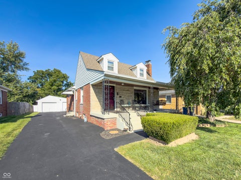 Photo of 1332 N Butler Avenue, Indianapolis, IN 46219 (MLS # 22122102)