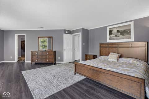 Photo of 13971 Meadow Lake DR, Fishers, IN 46038 (MLS # 22113637)