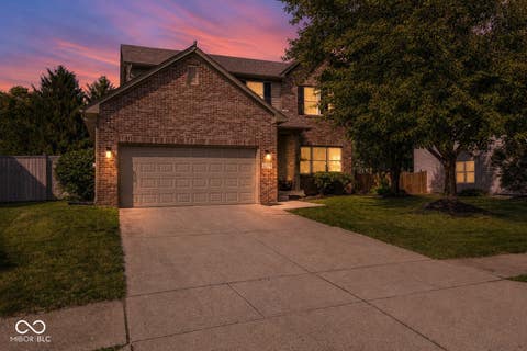 Photo of 12526 Geist Cove Drive, Indianapolis, IN 46236 (MLS # 22119451)