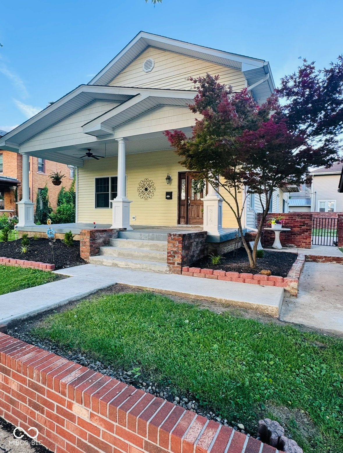 816 N Harrison