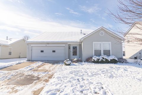 Photo of 784 Streamside Drive, Greenfield, IN 46140 (MLS # 22074350)