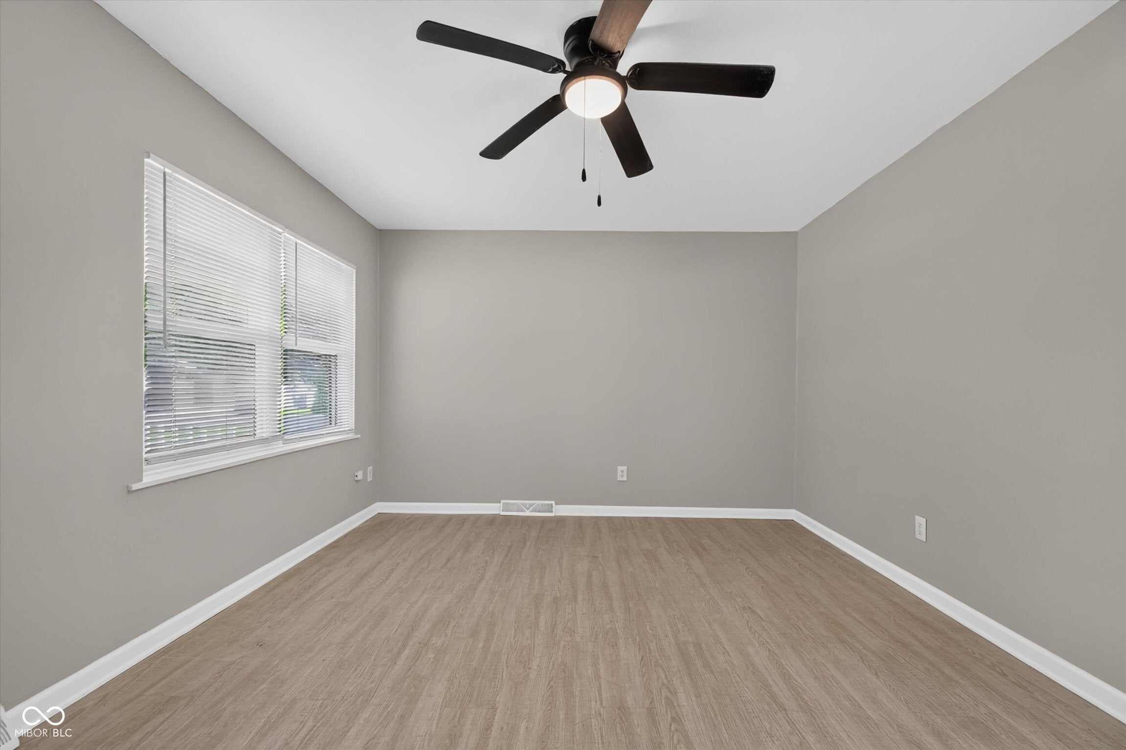 2308 Edgemont Way