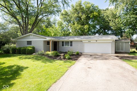 Photo of 2516 Colony Court, Carmel, IN 46280 (MLS # 22110274)