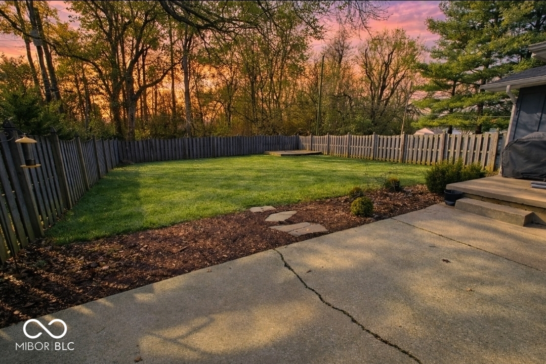 826 Gardenside Drive