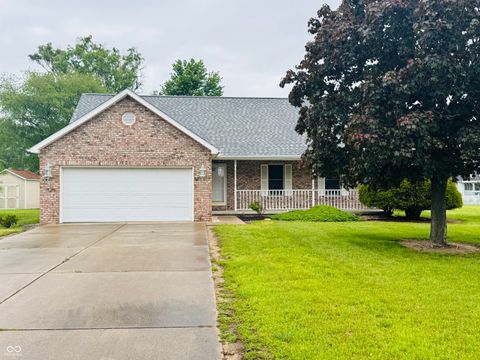 3906 E Teakwood Avenue Terre Haute IN 47805