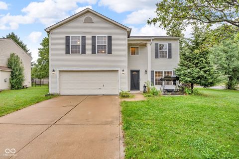 Photo of 6634 Frankenberger Drive, Indianapolis, IN 46237 (MLS # 22066936)