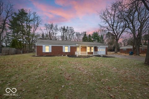 Photo of 5724 Diana Drive, Indianapolis, IN 46278 (MLS # 22075101)