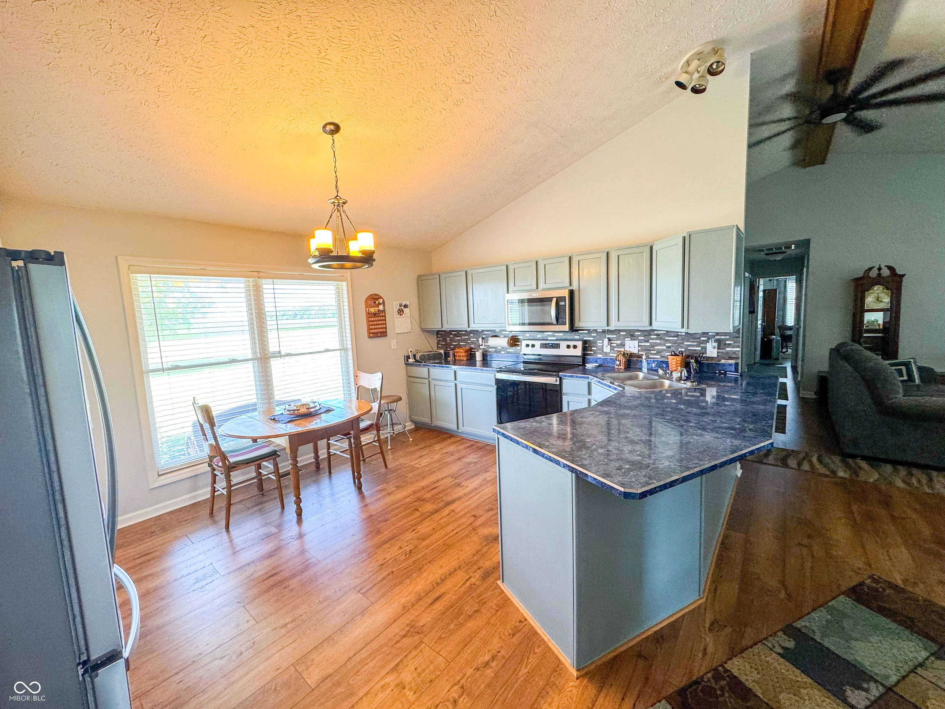 Lebanon, Indiana 46052, United States, 3 Bedrooms Bedrooms, ,2 BathroomsBathrooms,Residential,Pending,194853