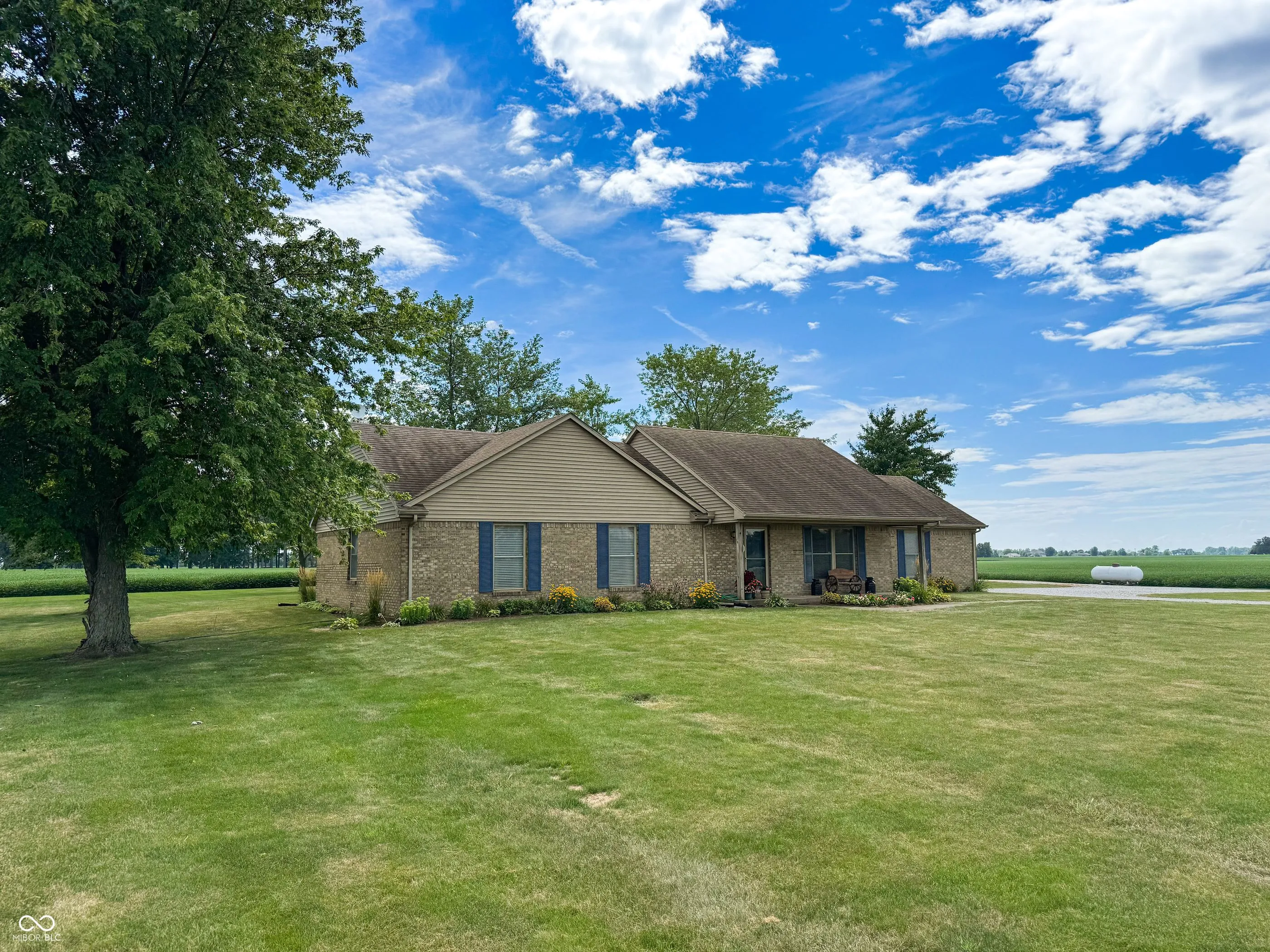 Lebanon, Indiana 46052, United States, 3 Bedrooms Bedrooms, ,2 BathroomsBathrooms,Residential,Pending,194853
