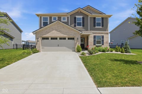 Photo of 9767 Alzada Drive, Fishers, IN 46040 (MLS # 22100449)