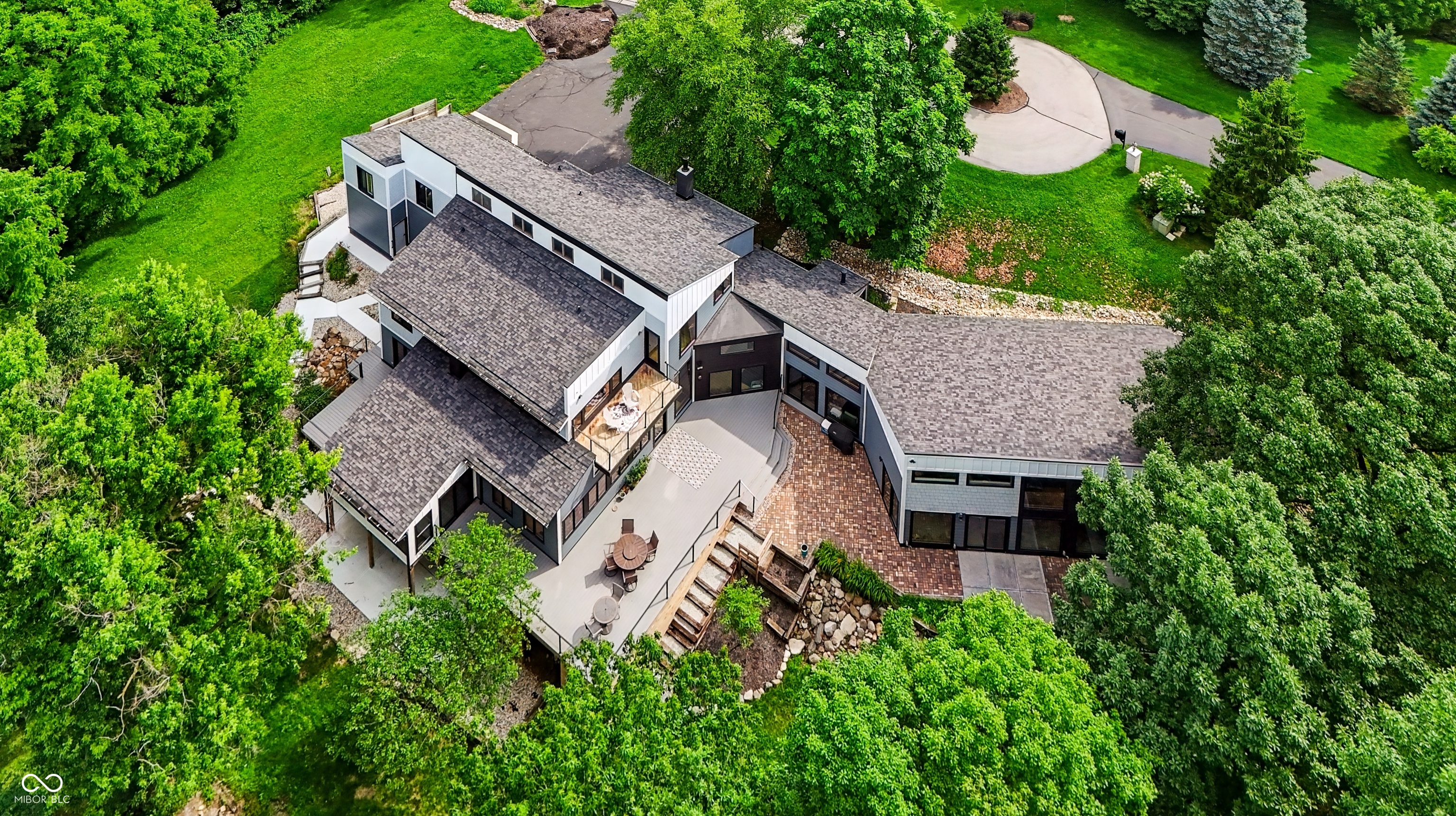 8315 Eagle Crest Lane