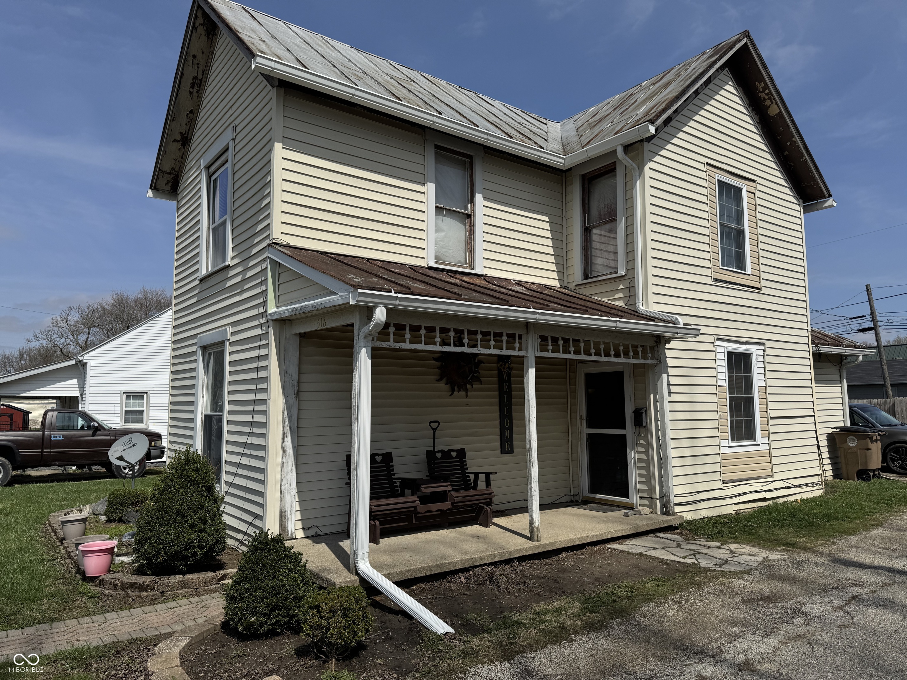 Listing image 1