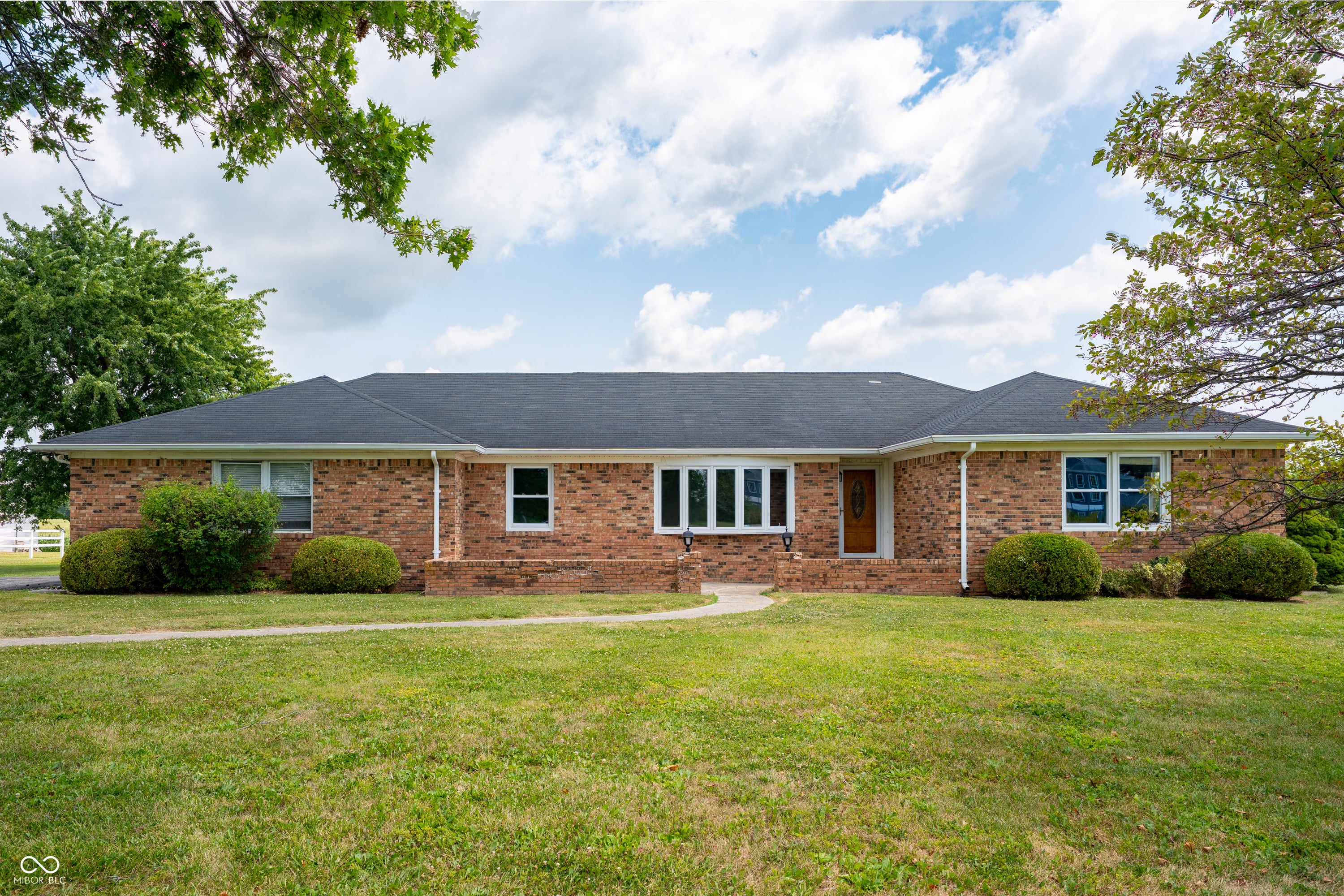 1041 N Us Highway 421