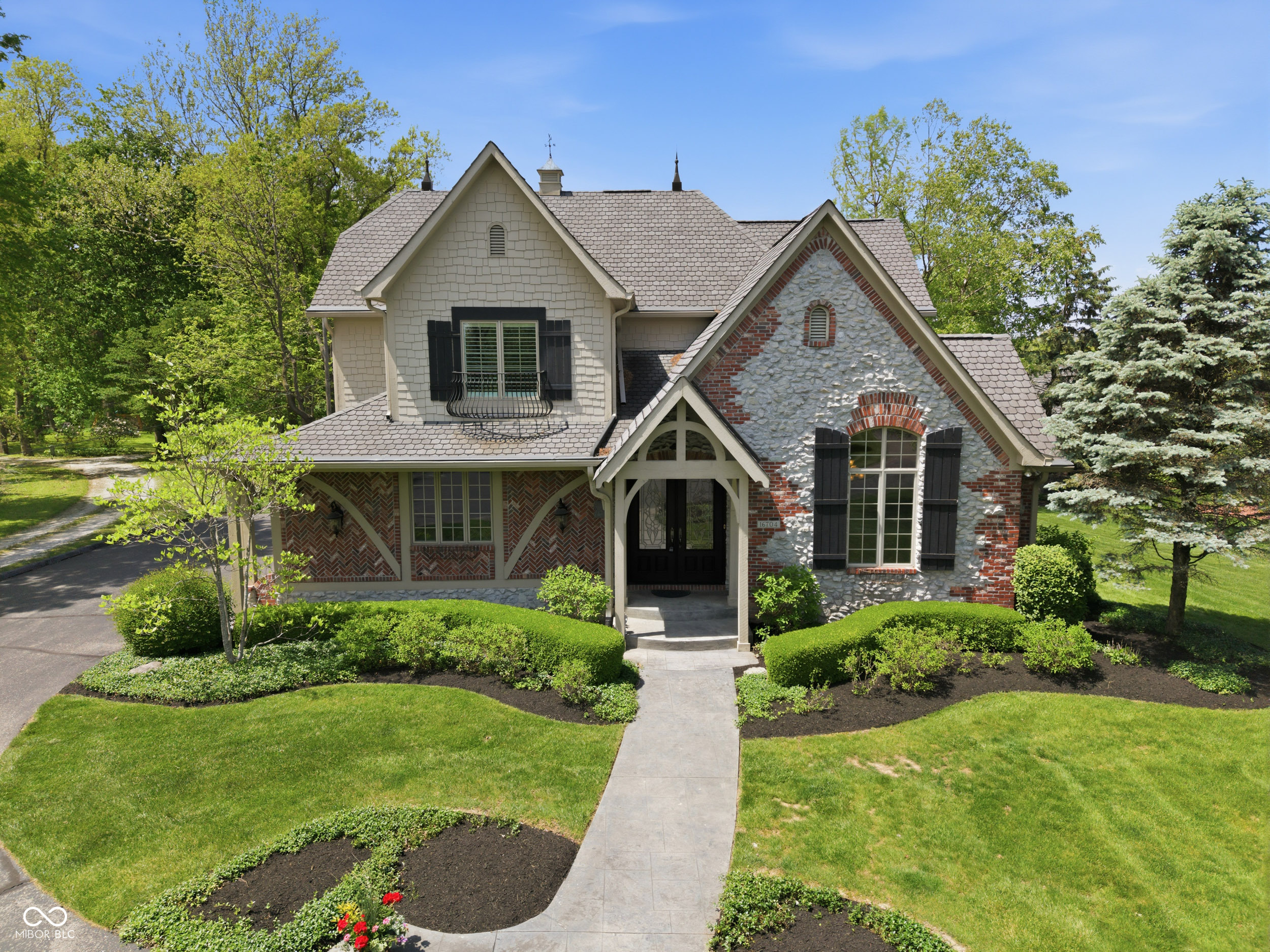 16704 Oak Road