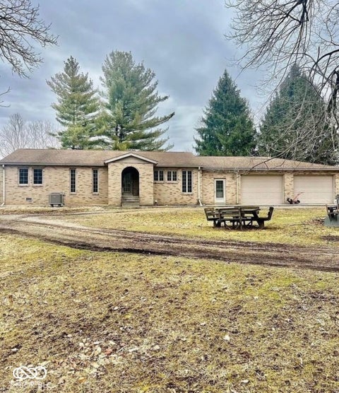 Photo of 5861 S Spiceland Road, Spiceland, IN 47385 (MLS # 22127170)