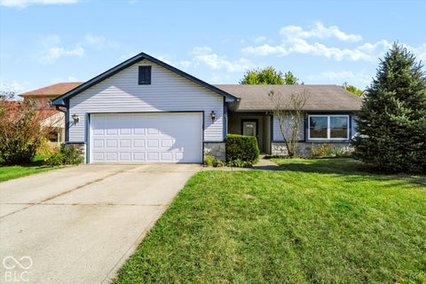 Photo of 33 Nash Court, Brownsburg, IN 46112 (MLS # 22132939)