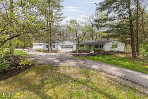 Photo of 8650 Fall Creek Road, Indianapolis, IN 46256 (MLS # 22095419)