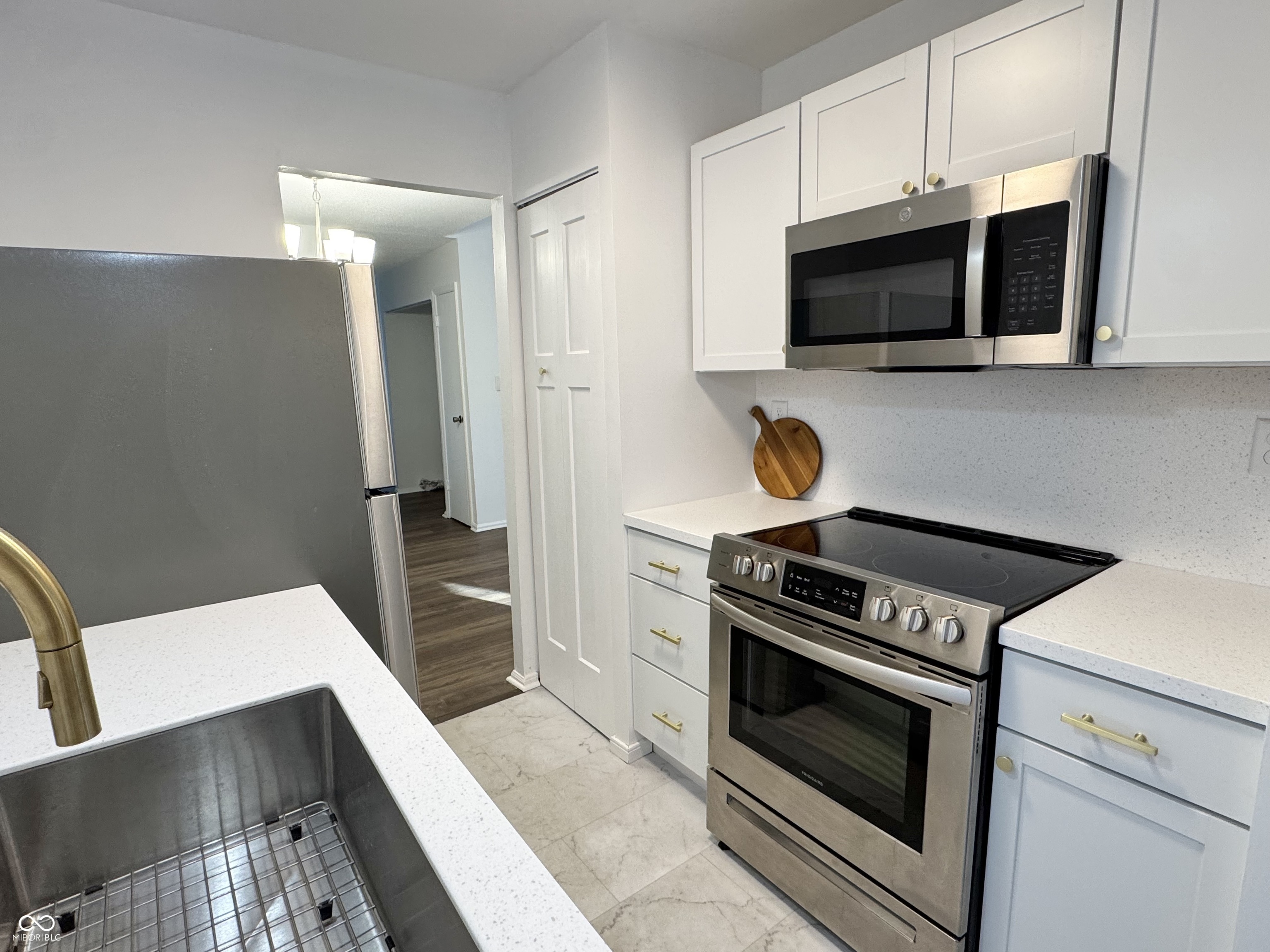 2816 Two  Worlds Drive