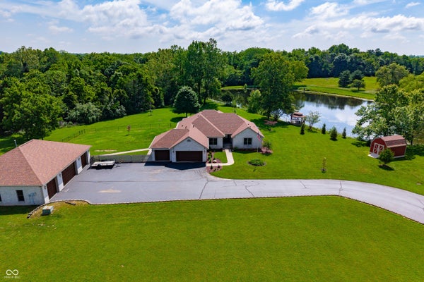 6861 S NINEVEH RD, TRAFALGAR, IN 46181 - Image eec4fff19e29514a54e5dc436a7ec737/1741114402