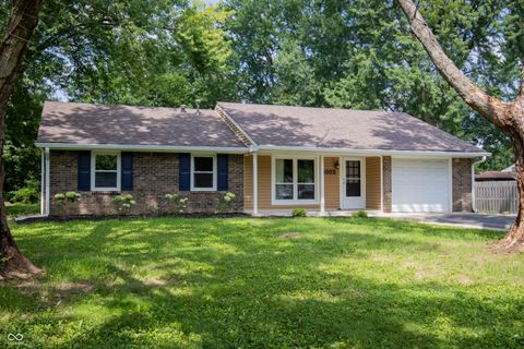Photo of 8032 Chiltern Drive, Indianapolis, IN 46268 (MLS # 22107874)