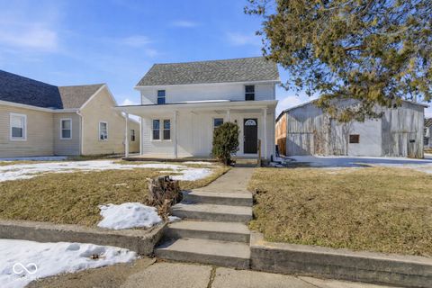 Photo of 850 N 12th Street, Elwood, IN 46036 (MLS # 22082729)