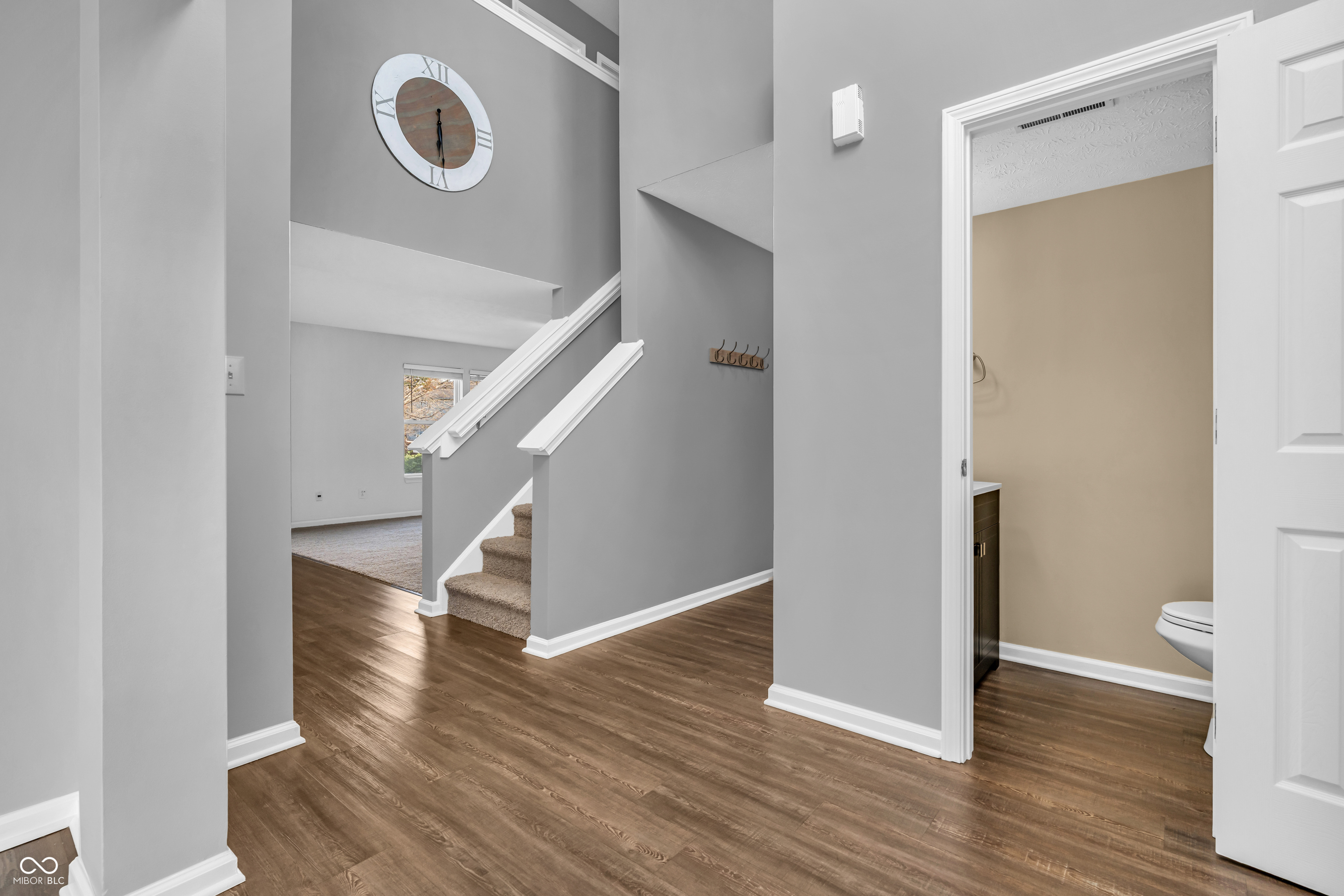 2906 Shadow Lake Drive