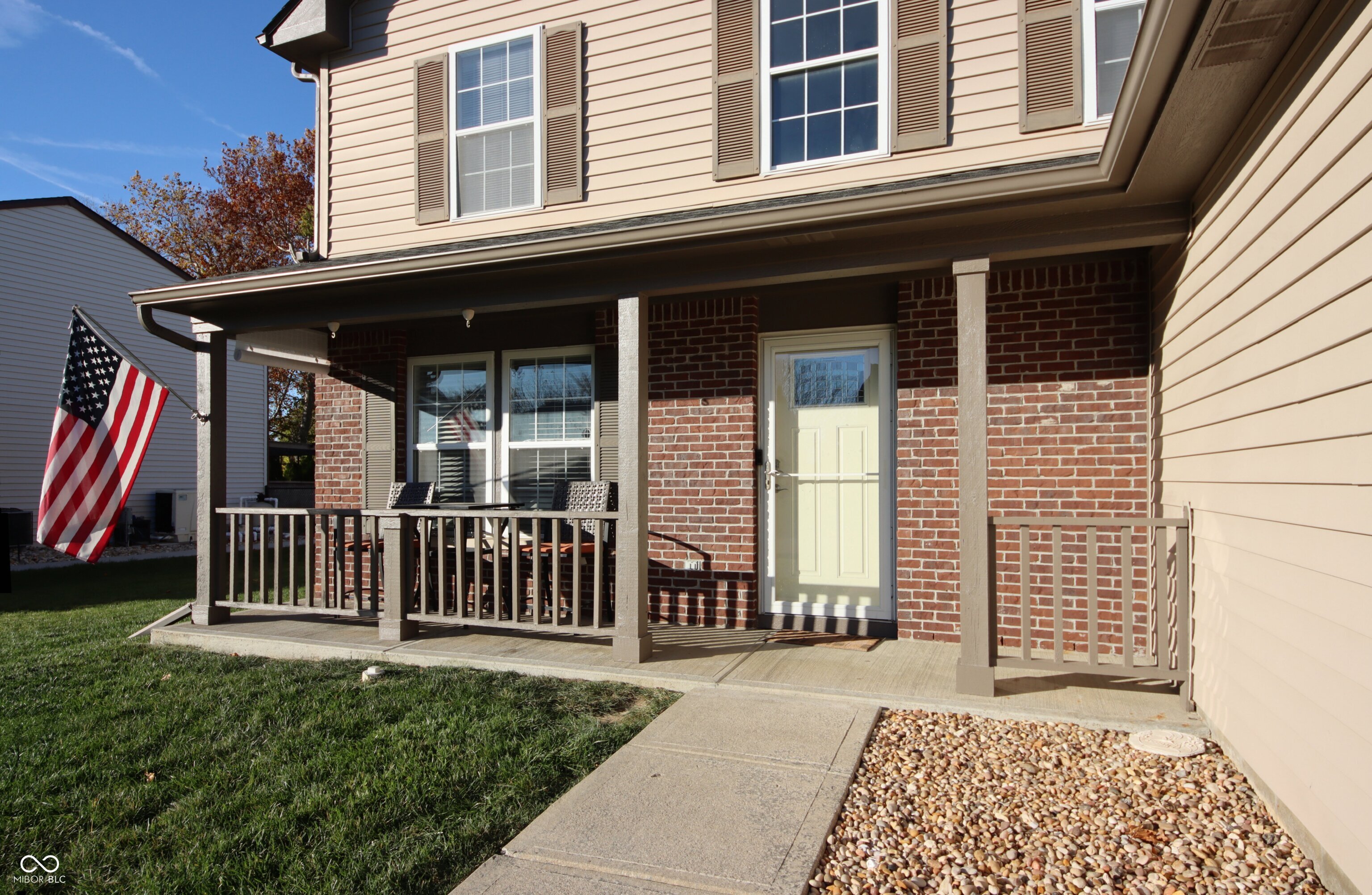 2906 Shadow Lake Drive