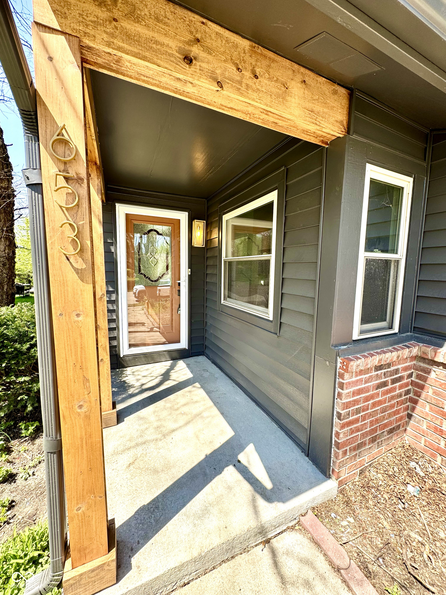 653 Southridge Court