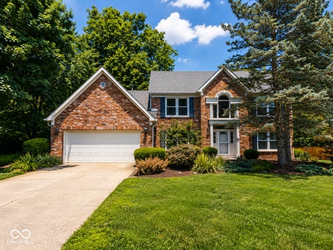 Photo of 11734 Forest Park Lane, Carmel, IN 46033 (MLS # 22103072)