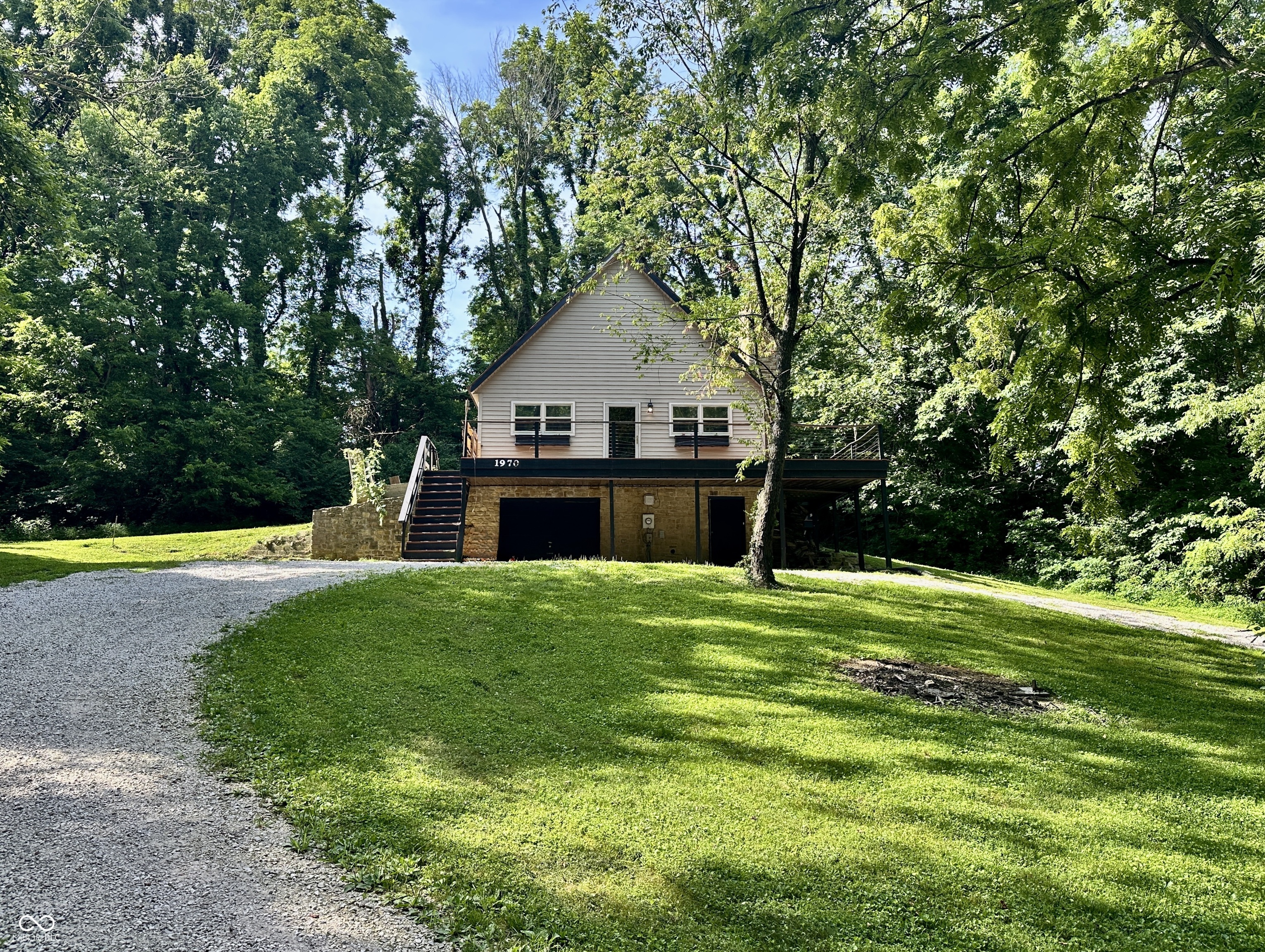 1970 Colonial Drive