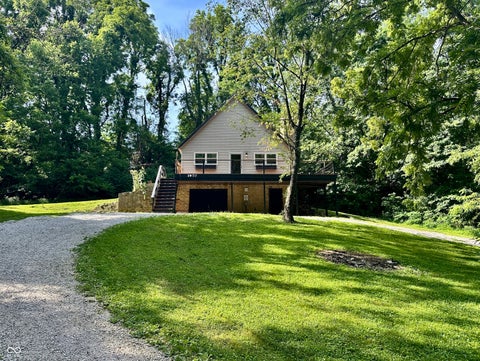 Photo of 1970 Colonial Drive, Martinsville, IN 46151 (MLS # 22102651)