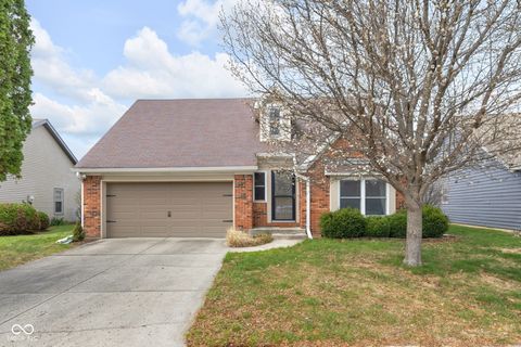 Photo of 8902 Pine Tree Boulevard, Indianapolis, IN 46256 (MLS # 22085563)