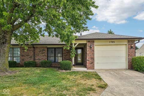 Photo of 1745 N Wellesley Commons, Indianapolis, IN 46219 (MLS # 22116520)