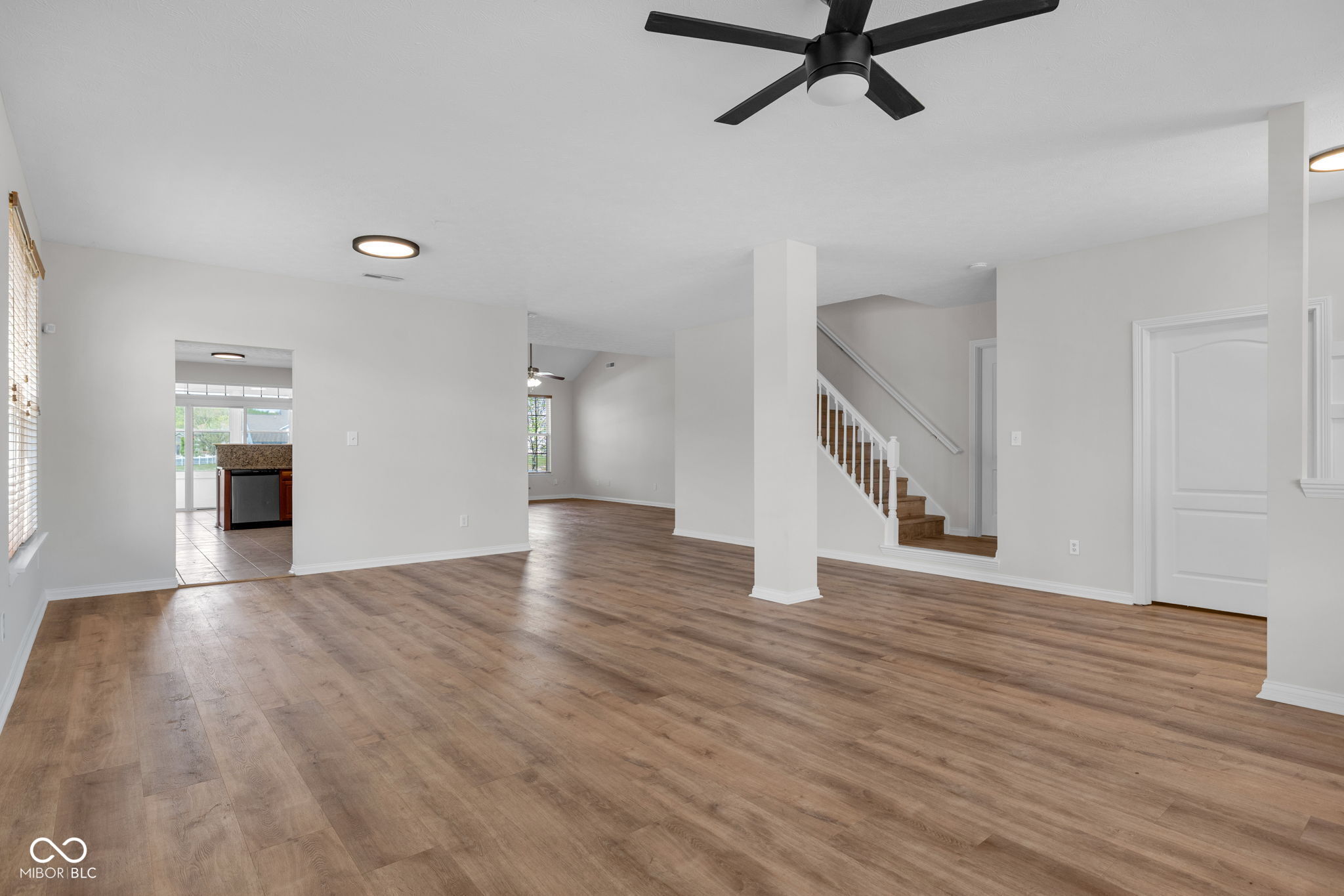 954 Farmington Trail