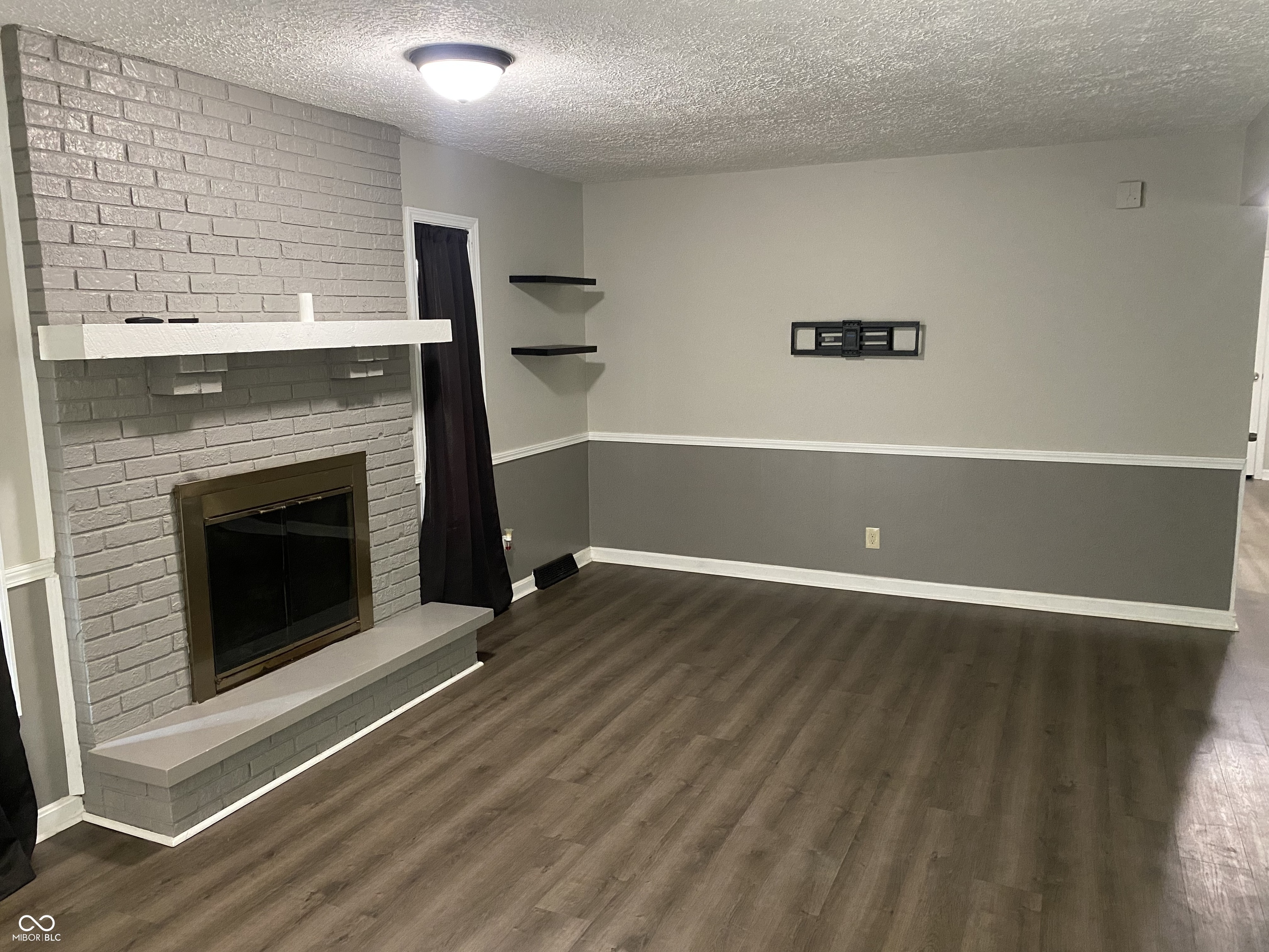 4343 W Fairview Road