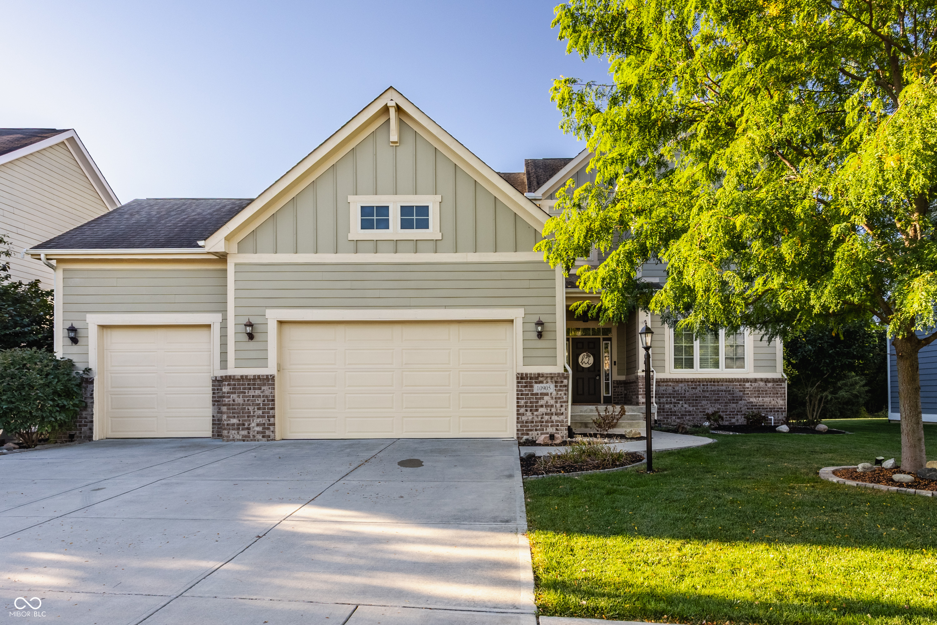 10905 Blooming Orchard Drive