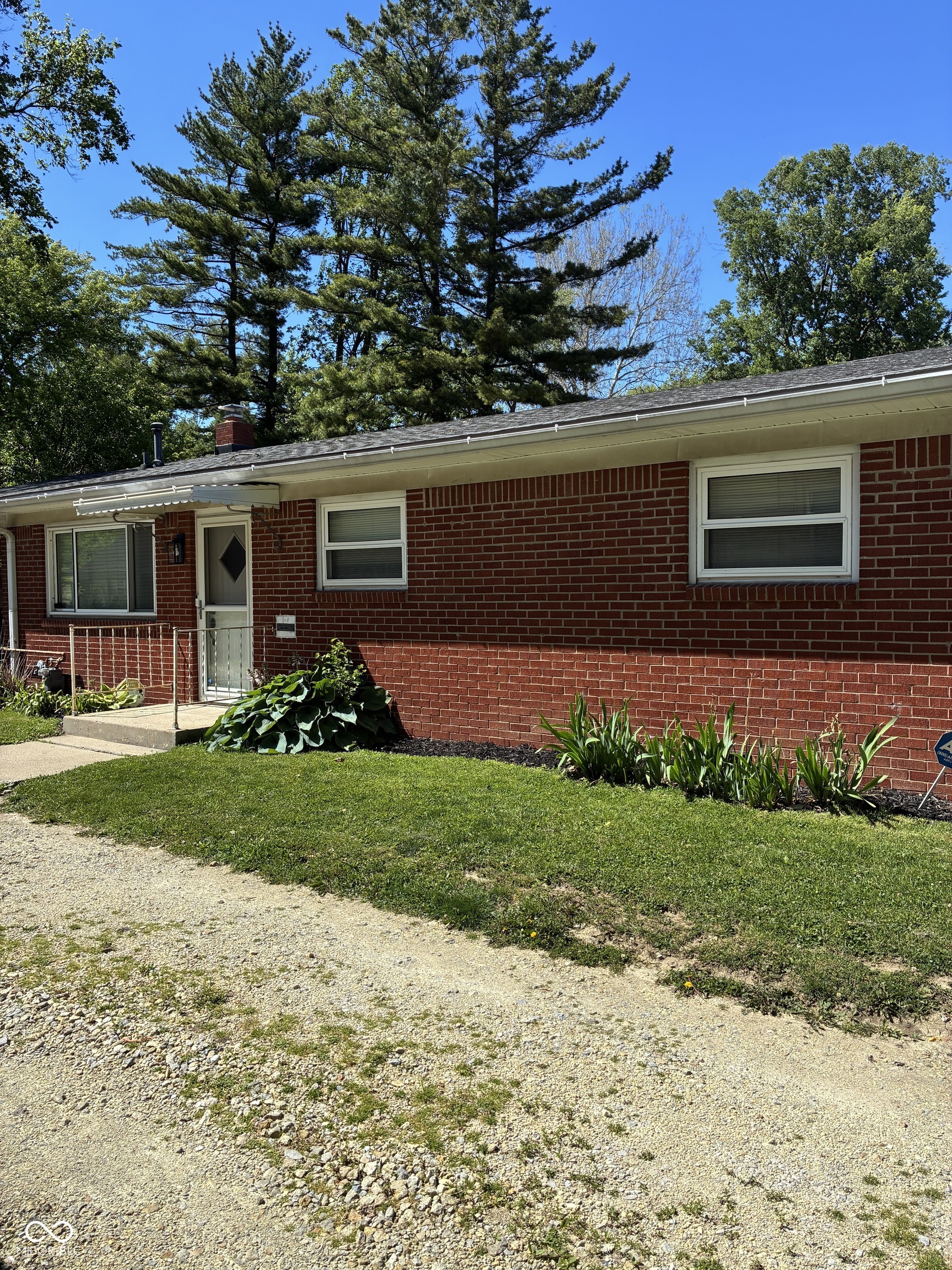 38 N Harbison Avenue
