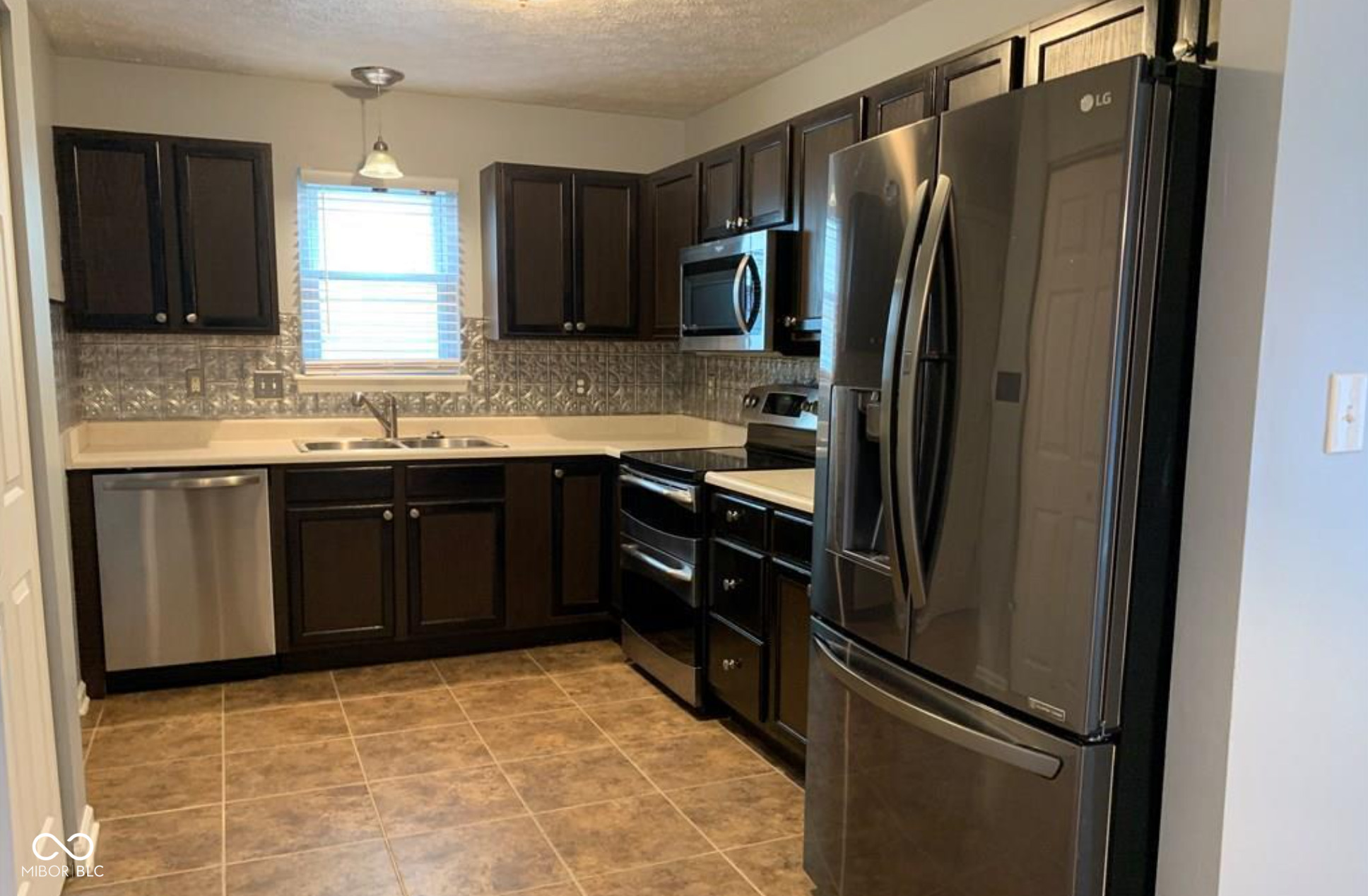 3026 S Temple Avenue