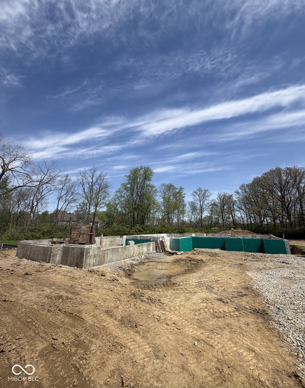 1460 E Greyhound Pass