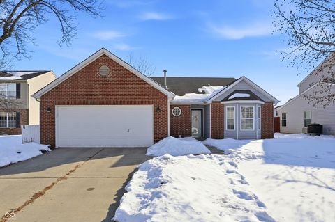 Photo of 7039 Ira Court, Indianapolis, IN 46217 (MLS # 22083179)